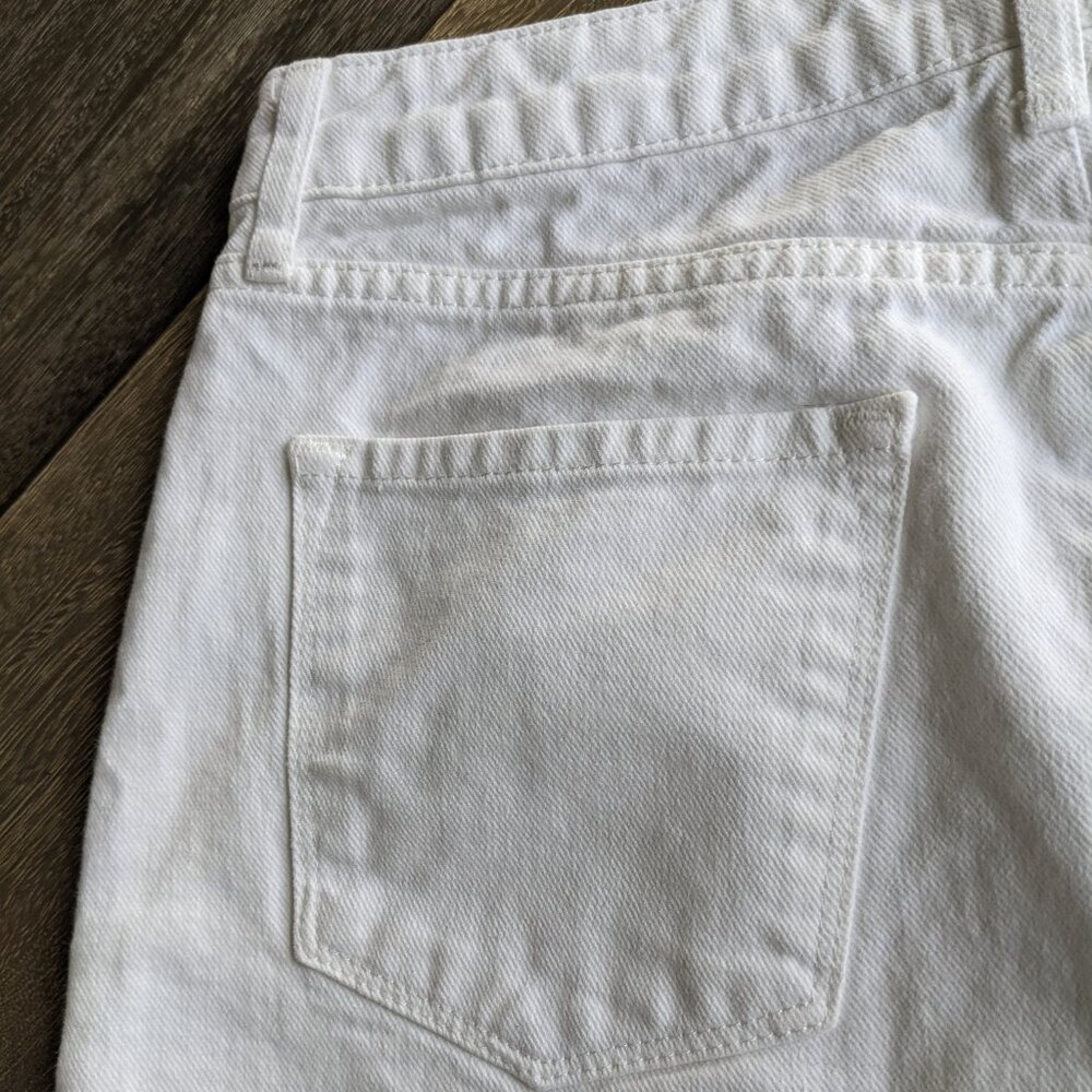 BDG Urban Outfitters White Denim Jean 5 Pocket Skirt Cut Off Raw Hem, Size L - Picture 7 of 7
